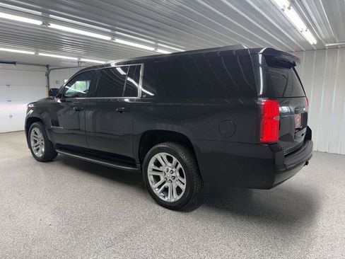 Used 2019 Chevrolet Suburban LT AWD/4WD image 5