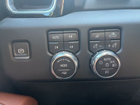 Used 2023 GMC Sierra 1500 Denali Ultimate image 20