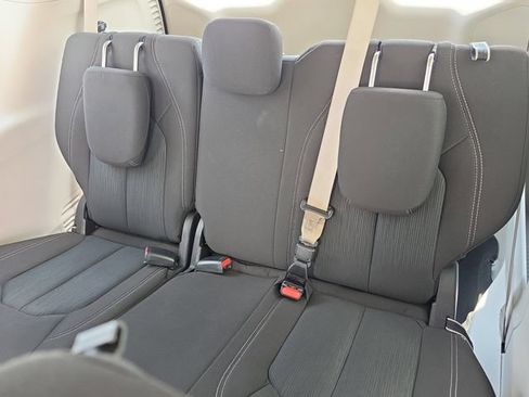 Used 2023 Chrysler Voyager LX FWD image 11