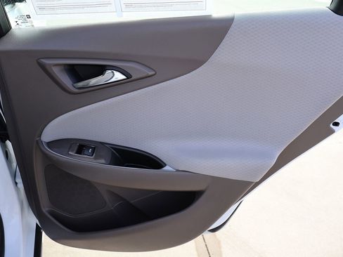 Used 2025 Chevrolet Malibu LT image 14