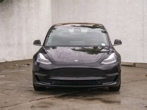 Used 2018 Tesla Model 3 Long Range image 2
