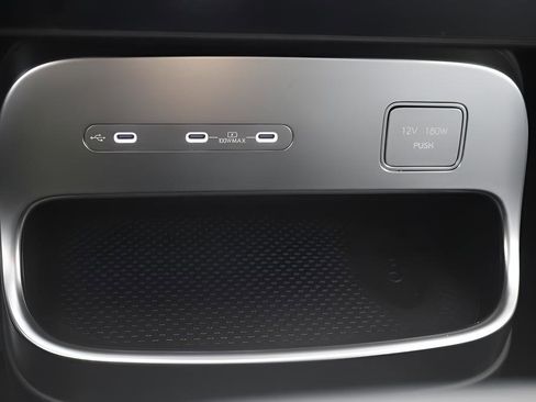 New 2026 Hyundai Ioniq 9 Limited AWD/4WD image 38