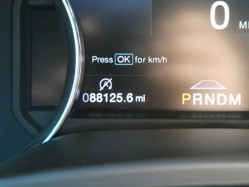 Used 2018 Ford F150 Platinum w/ Technology Package image 39