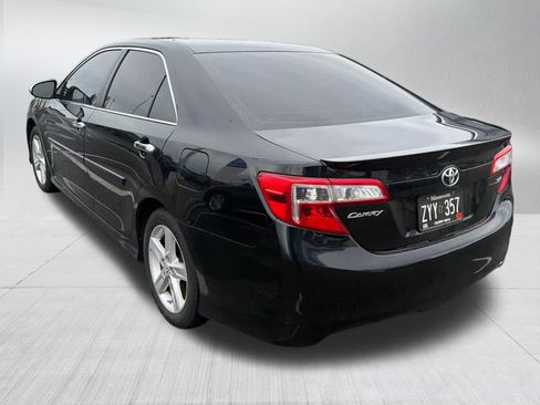Used 2014 Toyota Camry SE FWD image 7