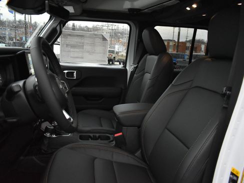 New 2026 Jeep Wrangler Unlimited Sahara image 13