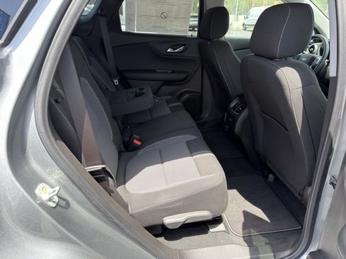 New 2025 Chevrolet Blazer LT w/ LPO, 'HIT The Road' Package FWD image 12