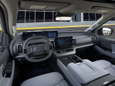 New 2026 Ford Expedition Platinum w/ Driver's Package AWD/4WD image 11
