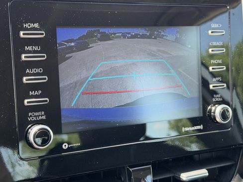 Used 2024 Toyota Camry SE FWD image 19