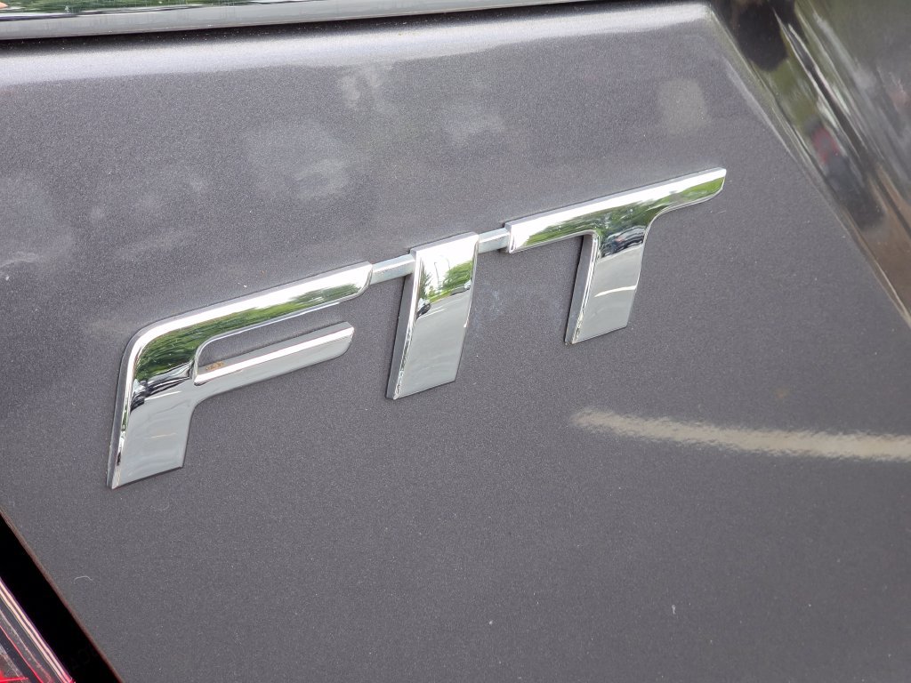 Used 2015 Honda Fit EX image 16