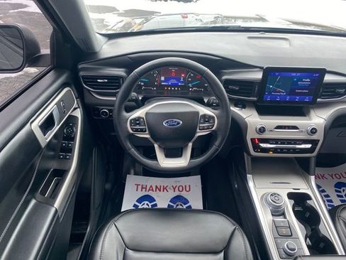 Used 2023 Ford Explorer XLT w/ Equipment Group 202A image 21