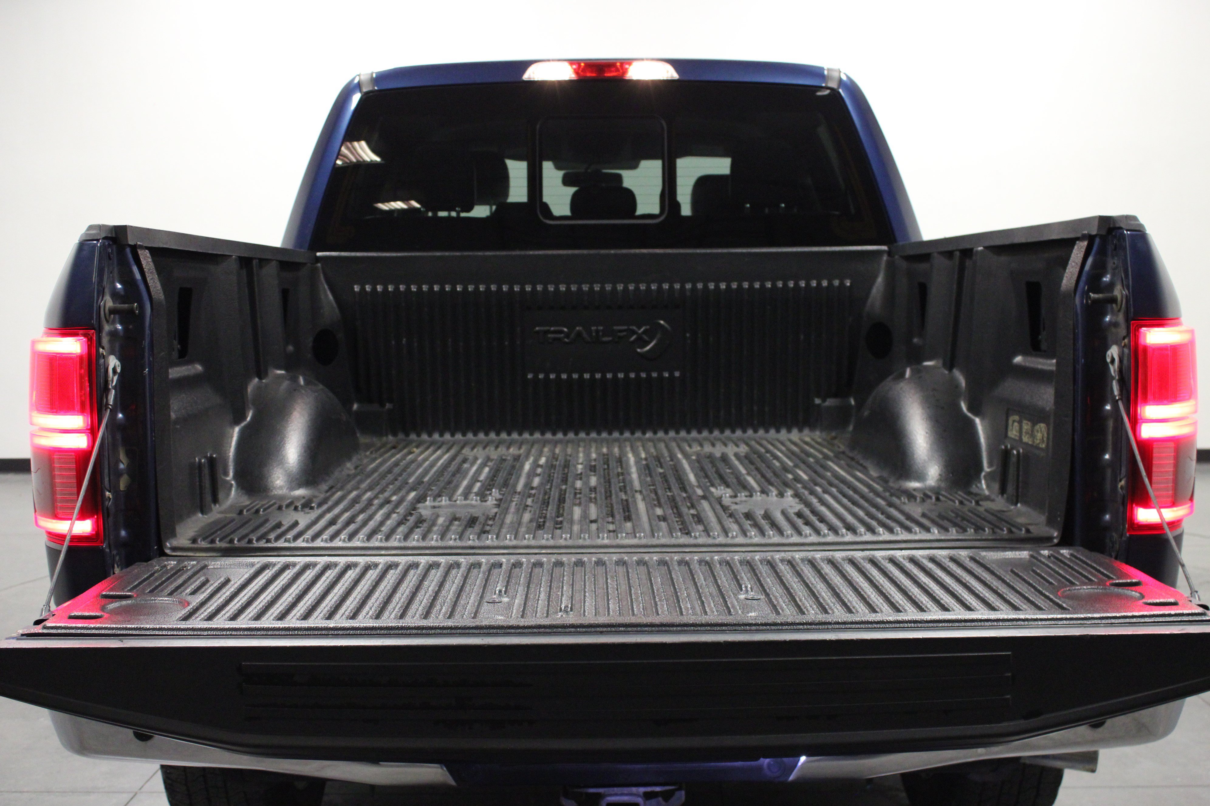 Used 2018 Ford F150 Lariat AWD/4WD image 14