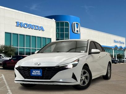 Used 2021 Hyundai Elantra SE