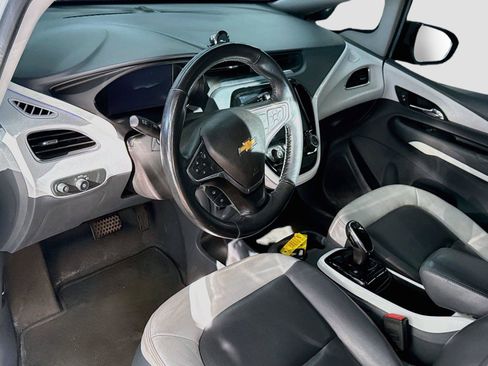 Used 2017 Chevrolet Bolt Premier FWD image 7
