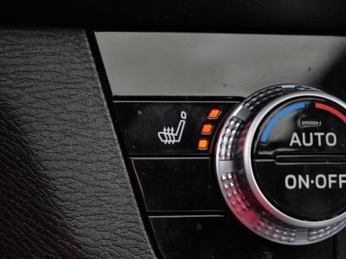 Used 2023 Mitsubishi Outlander SEL Black Edition image 30