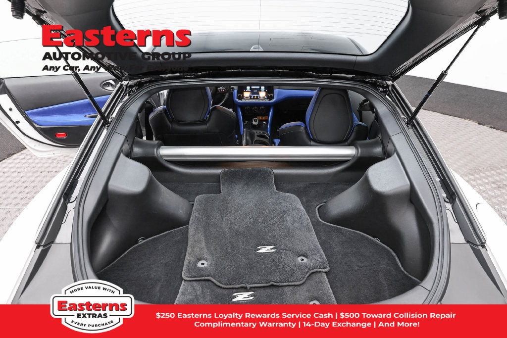 Used 2025 Nissan Z Performance w/ Floor Mat Package RWD image 9
