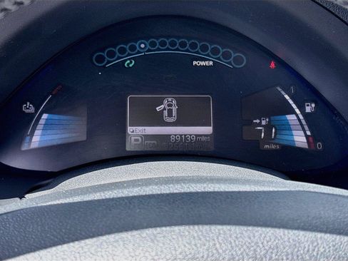 Used 2016 Nissan Leaf SL w/ Premium Package FWD image 12