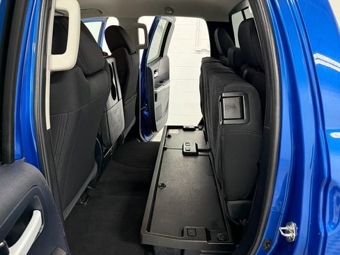 Used 2016 Toyota Tundra SR5 AWD/4WD image 13