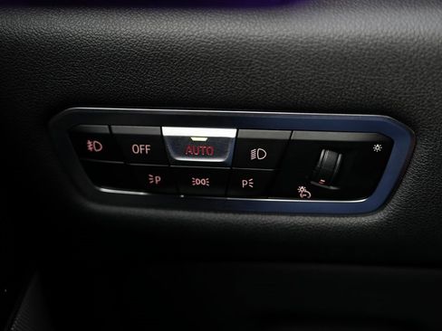 Used 2020 BMW X6 M50i w/ Premium Package image 58