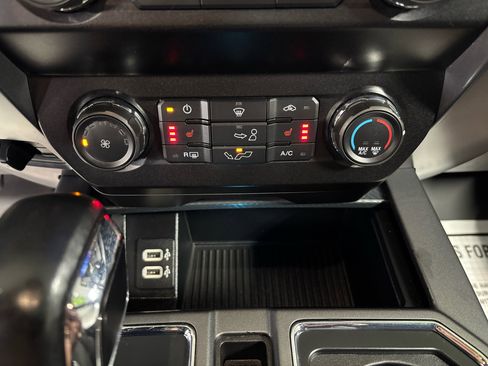 Used 2020 Ford F150 XLT w/ Equipment Group 302A Luxury image 31