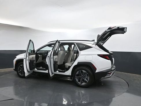 Used 2026 Hyundai Tucson SEL FWD image 41