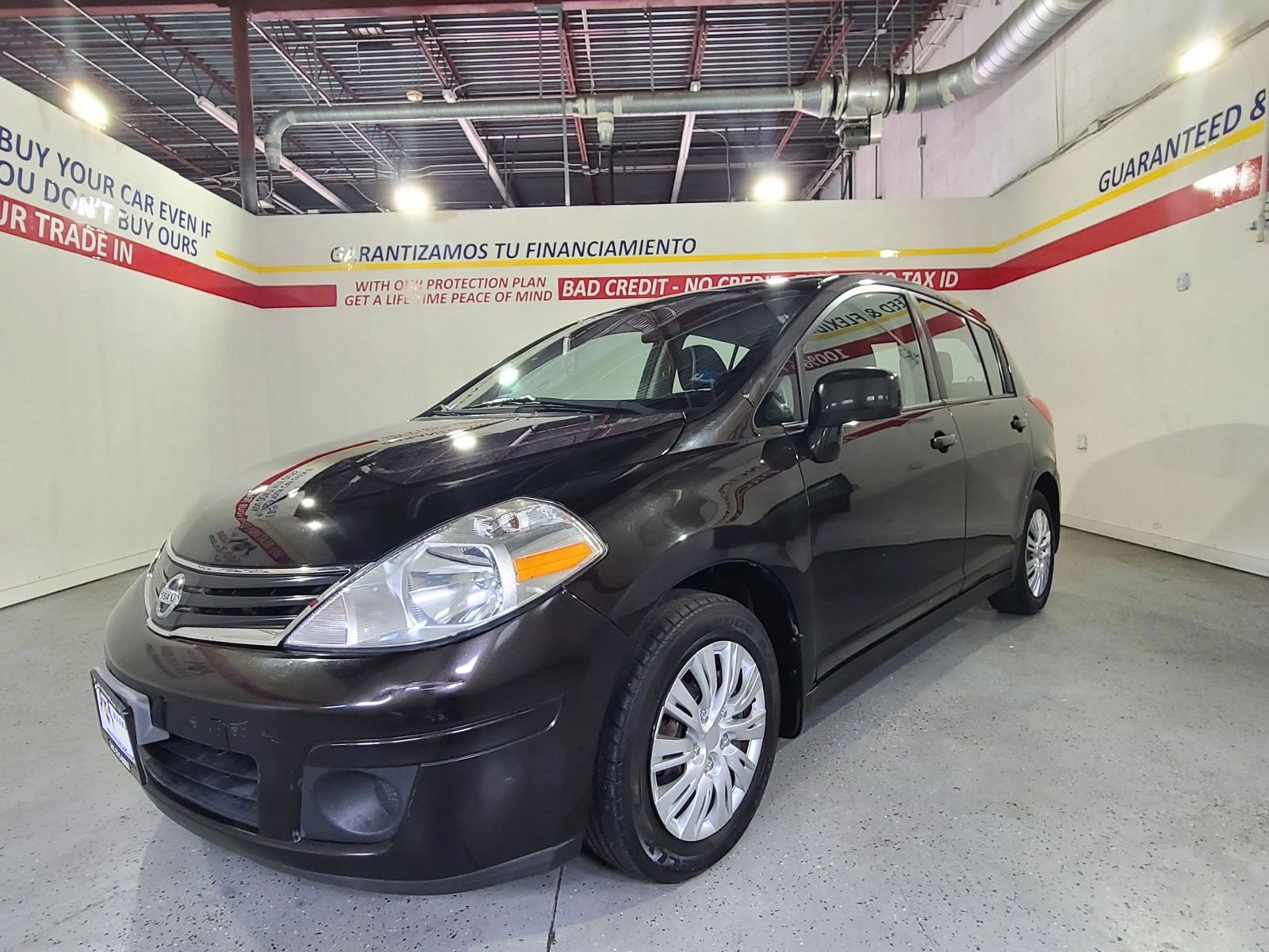 Used 2012 Nissan Versa 1.8 S w/ Plus Pkg FWD image 3