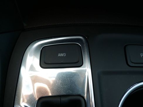 Used 2024 Chevrolet Equinox LT AWD/4WD image 21