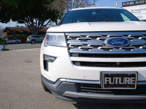 Used 2018 Ford Explorer Limited w/ Equipment Group 301A FWD image 37