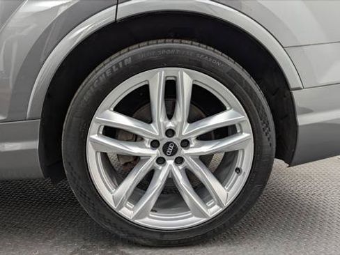 Used 2017 Audi Q7 3.0T Prestige w/ Prestige Package AWD/4WD image 29