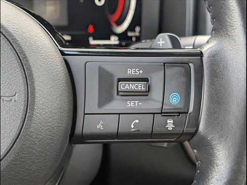 Used 2024 Nissan Rogue SL w/ SL Premium Package AWD/4WD image 16
