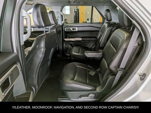Used 2023 Ford Explorer XLT AWD/4WD image 19