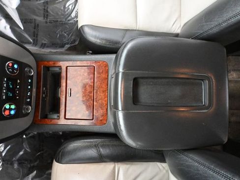 Used 2008 Chevrolet Suburban LT w/ LT Preferred Equipment Group image 30