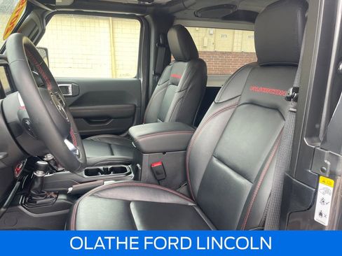 Used 2019 Jeep Wrangler Rubicon AWD/4WD image 13