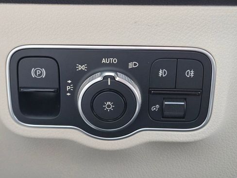 New 2026 Mercedes-Benz GLB 250 4MATIC image 25