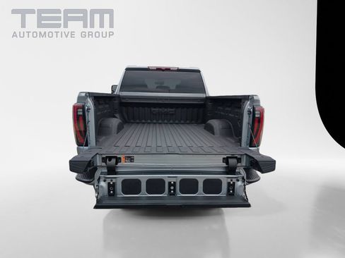 Used 2025 GMC Sierra 2500 AT4 AWD/4WD image 30