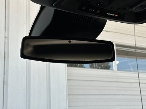 Used 2024 GMC Sierra 1500 SLT image 23