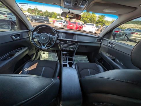 Used 2018 Kia Optima S w/ Panoramic Sunroof Package FWD image 27