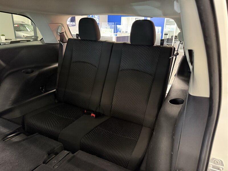Used 2018 Dodge Journey SE FWD image 9