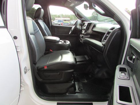 Used 2021 RAM 3500 Tradesman w/ Chrome Appearance Group image 13