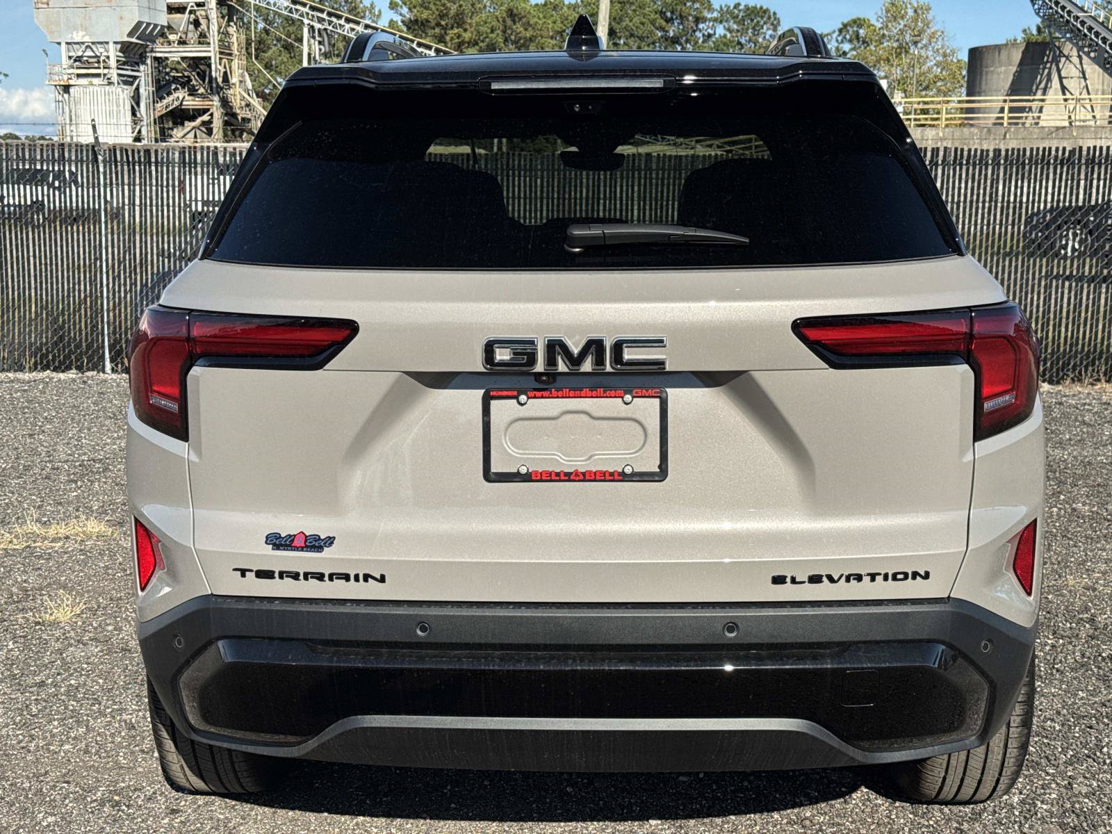 New 2027 GMC Terrain Elevation FWD image 4