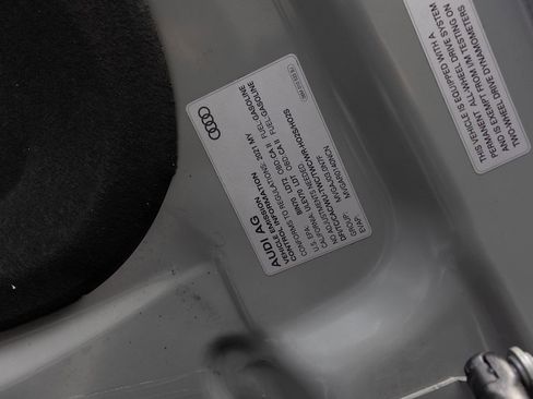 Used 2020 Audi SQ5 Premium Plus w/ Premium Plus Package image 39