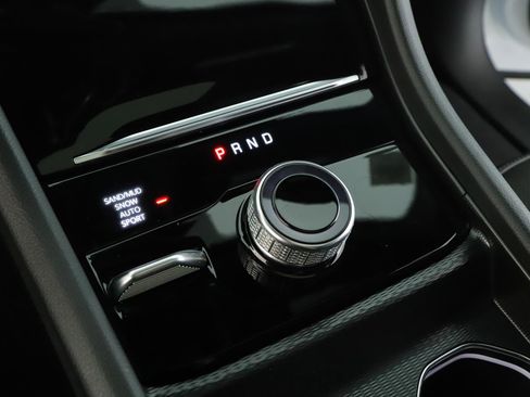 New 2026 Jeep Grand Cherokee Altitude AWD/4WD image 15