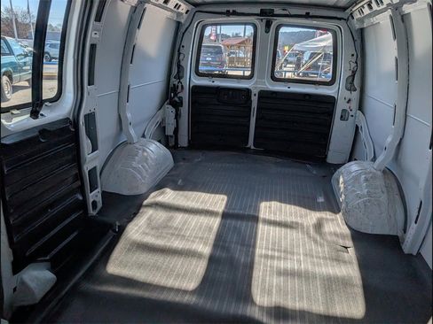 Used 2023 GMC Savana 2500 w/ Driver Convenience Package image 20