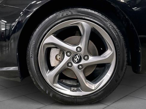 Used 2019 Hyundai Veloster 2.0 image 10