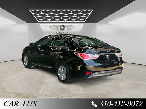 Used 2015 Hyundai Sonata Hybrid FWD image 3