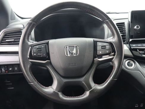 Used 2025 Honda Odyssey Sport-L image 16
