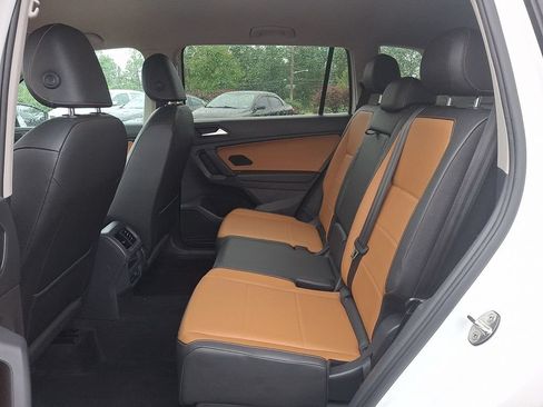 Used 2019 Volkswagen Tiguan SE AWD/4WD image 10