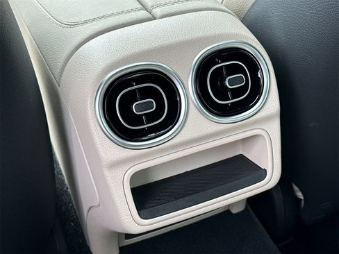 Certified 2025 Mercedes-Benz C 300 Sedan image 14