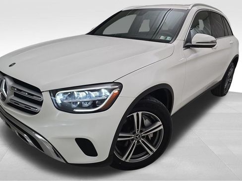 Used 2020 Mercedes-Benz GLC 300 4MATIC image 1