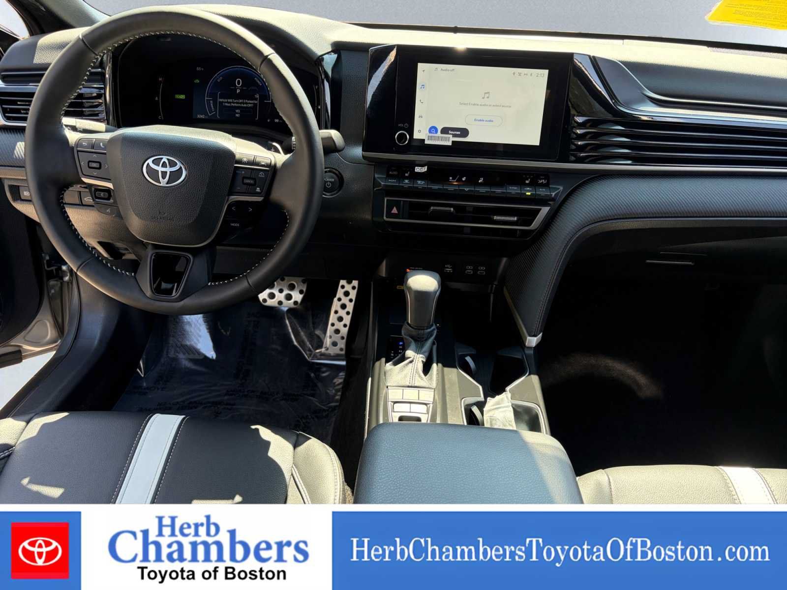 Used 2026 Toyota Camry SE w/ Convenience Package AWD/4WD image 5