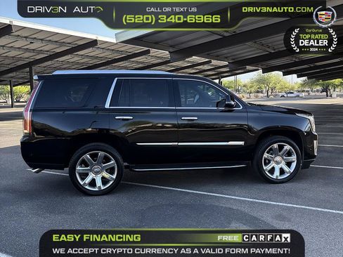 Used 2017 Cadillac Escalade Luxury w/ LPO, Radiant Package RWD image 8